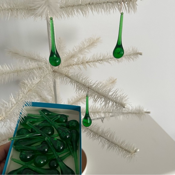RARE Vintage Christmas Plastic Green Icicles - Picture 8 of 16